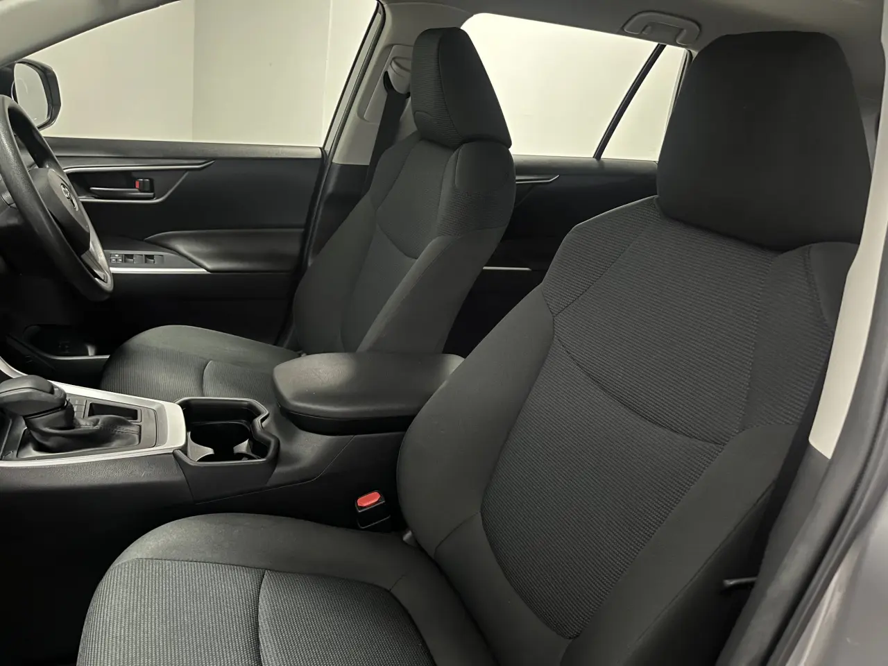 2019 Toyota Rav4 Gallery Image 10