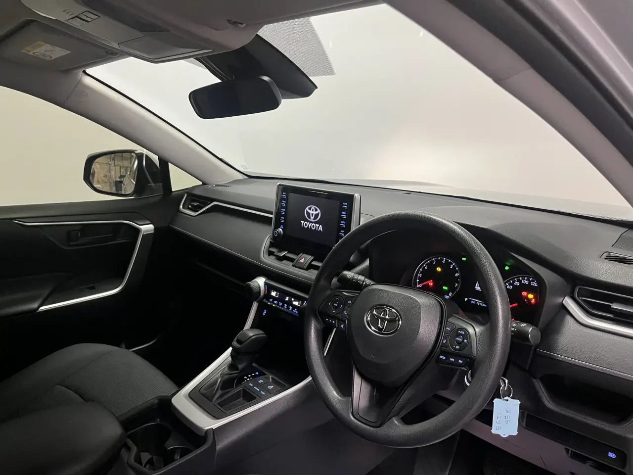 2019 Toyota Rav4 Gallery Image 13