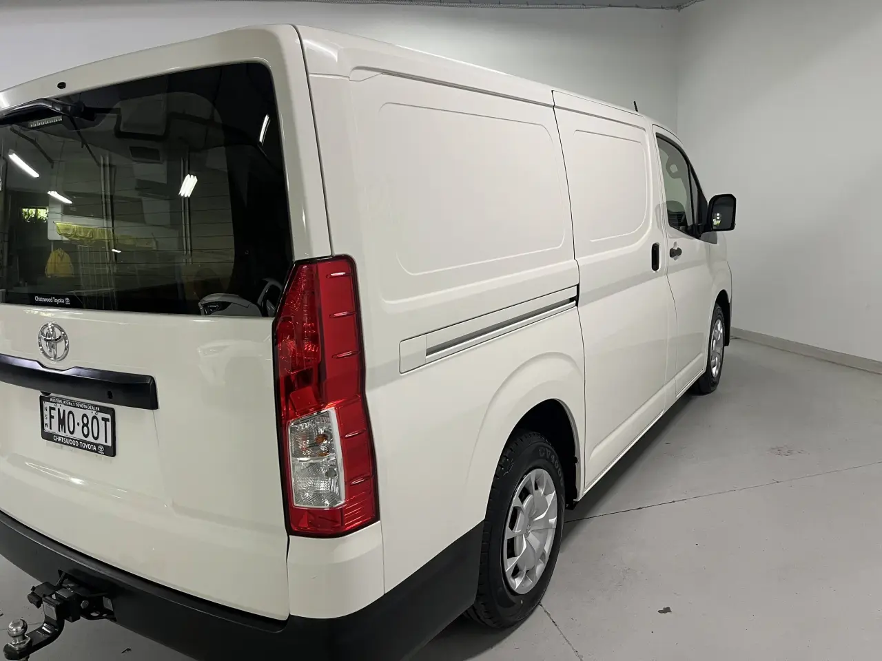 2020 Toyota Hiace Gallery Image 5