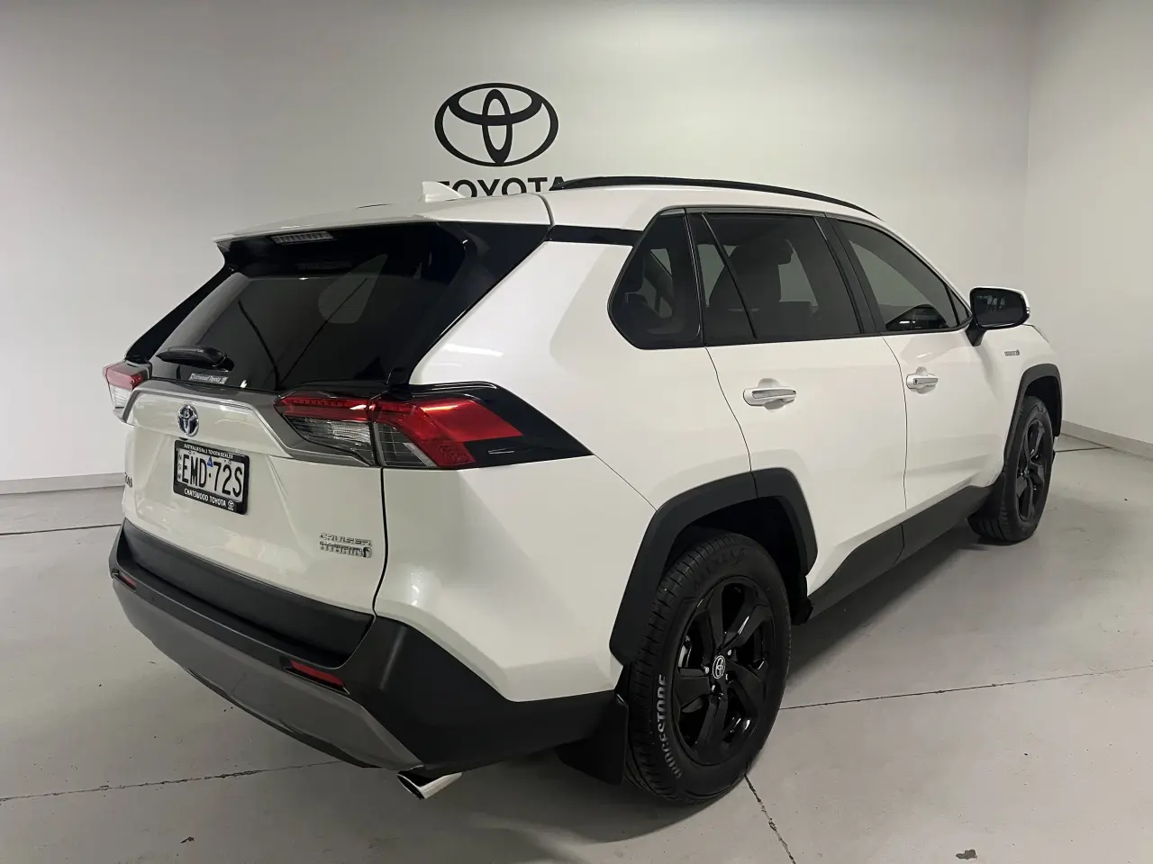 2021 Toyota Rav4 Hybrid Gallery Image 5