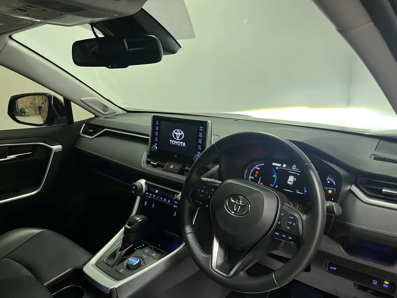 2021 Toyota Rav4 Hybrid Gallery Image 12