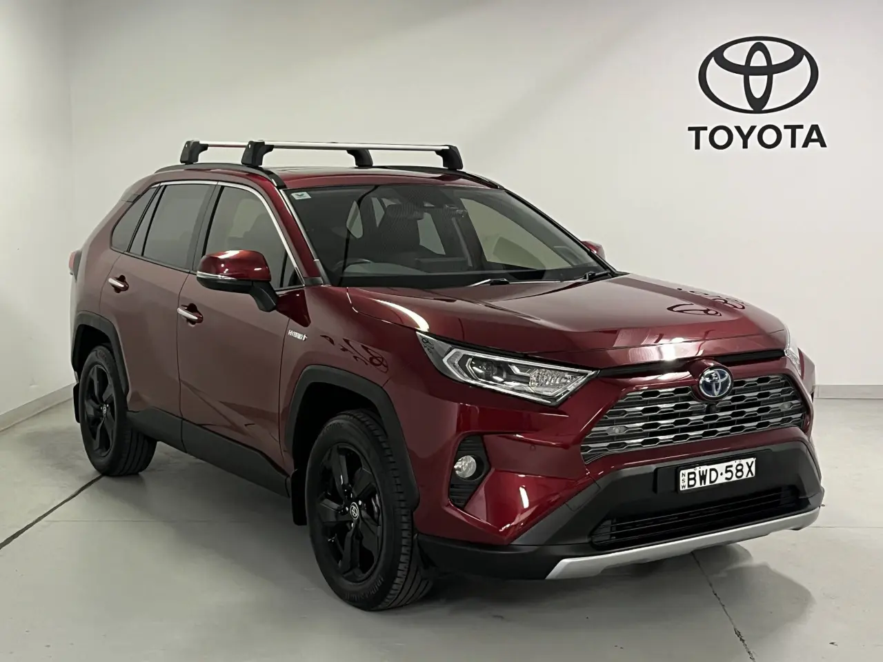 2021 Toyota Rav4 Hybrid Gallery Image 2