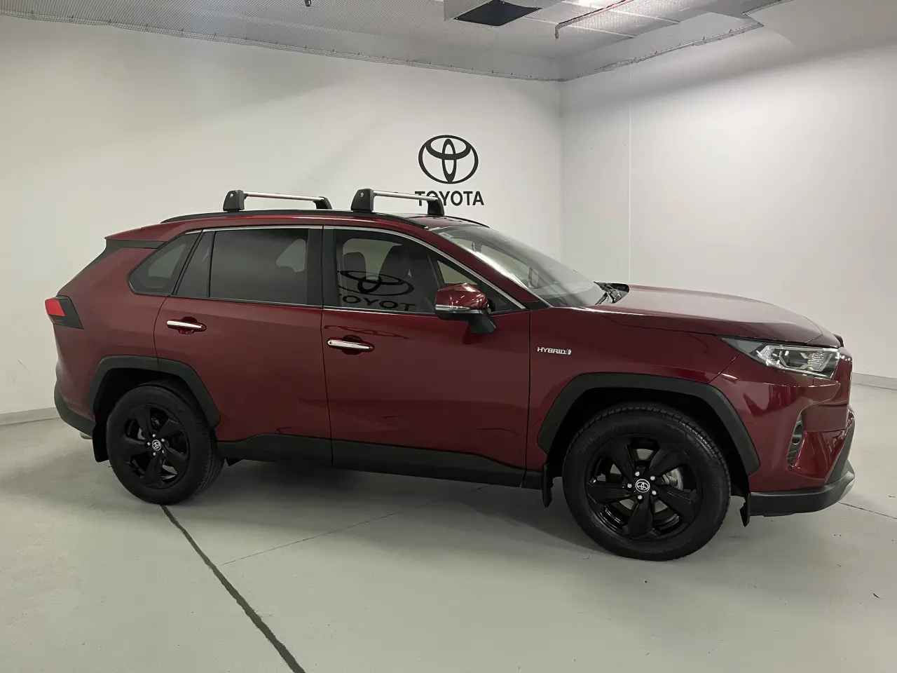 2021 Toyota Rav4 Hybrid Gallery Image 4