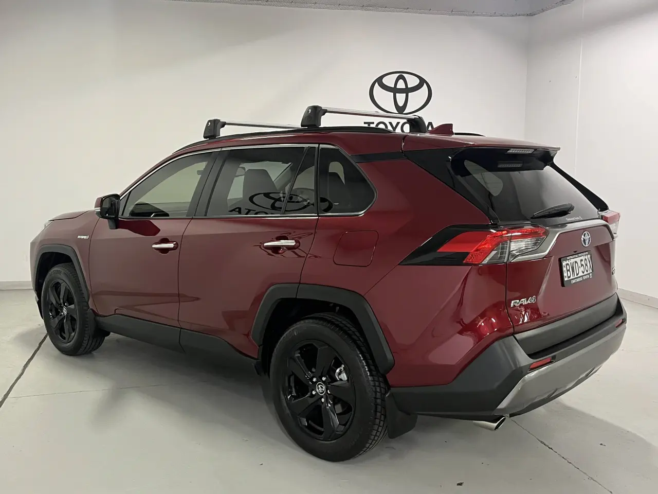 2021 Toyota Rav4 Hybrid Gallery Image 7