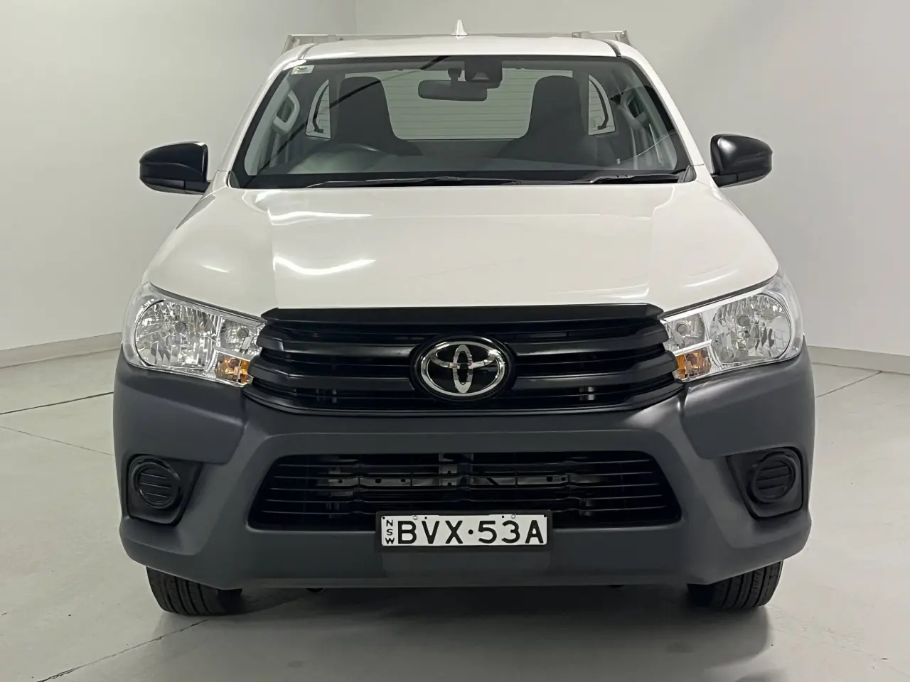 2022 Toyota Hilux Gallery Image 3