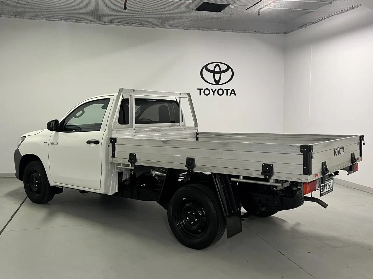 2022 Toyota Hilux Gallery Image 7