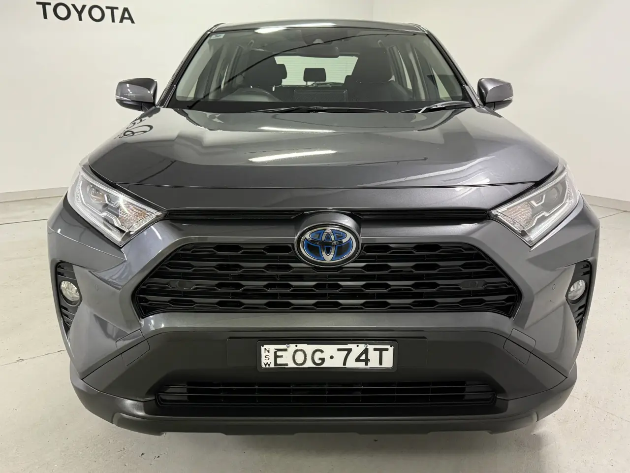 2020 Toyota Rav4 Hybrid Gallery Image 3