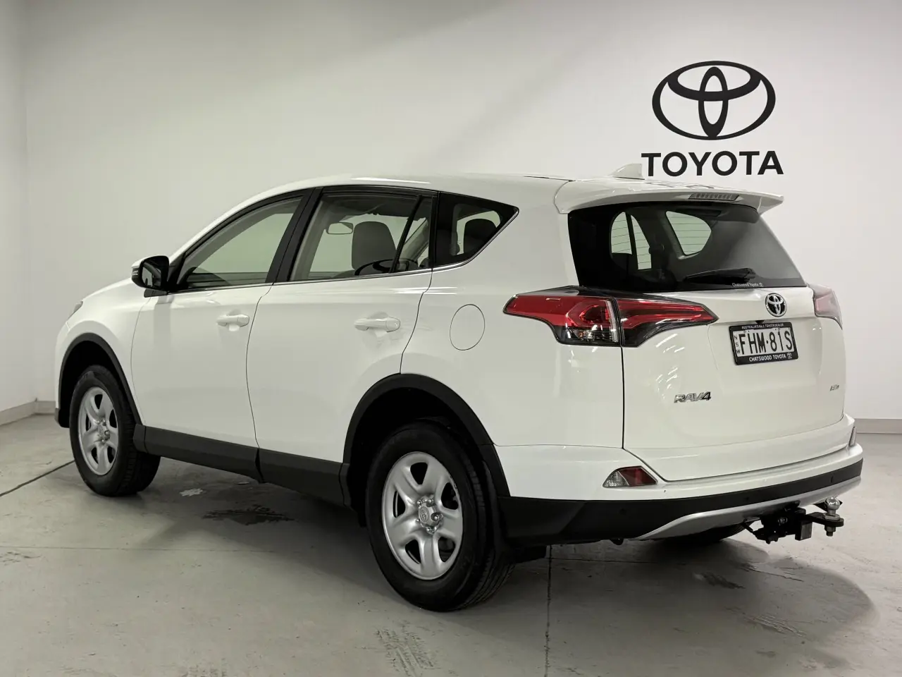 2018 Toyota Rav4 Gallery Image 4