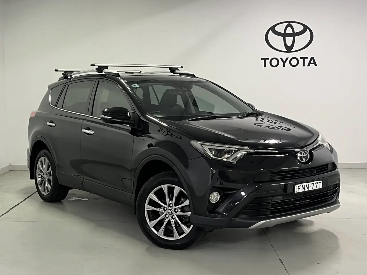 2016 Toyota Rav4 Gallery Image 1