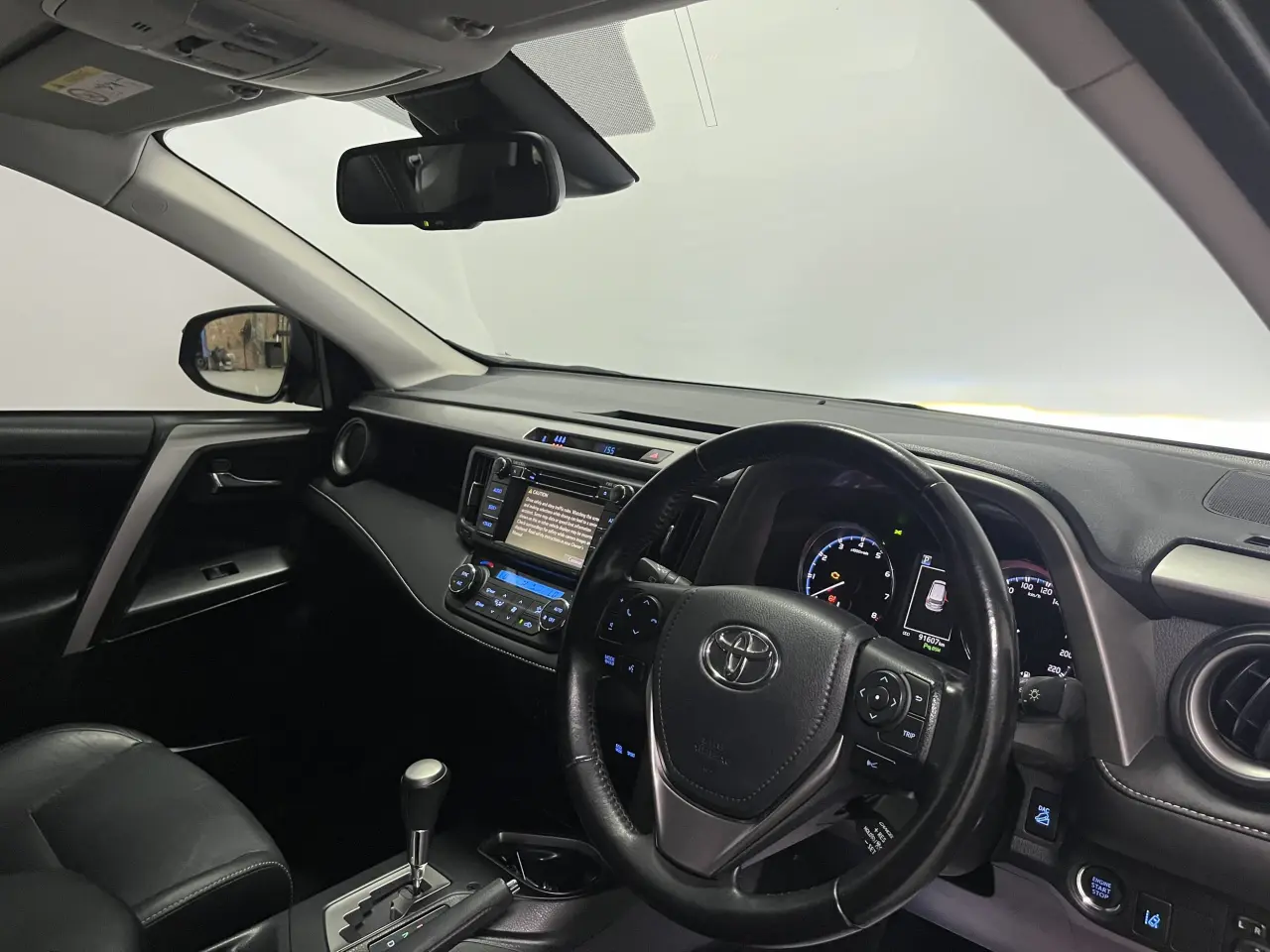 2016 Toyota Rav4 Gallery Image 14