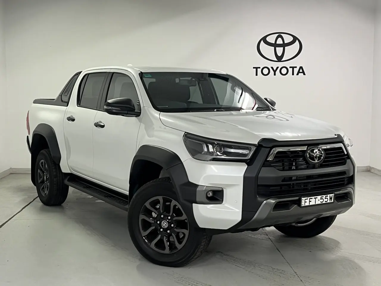 2023 Toyota Hilux Gallery Image 1