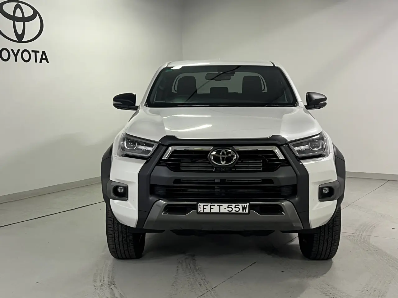 2023 Toyota Hilux Gallery Image 3