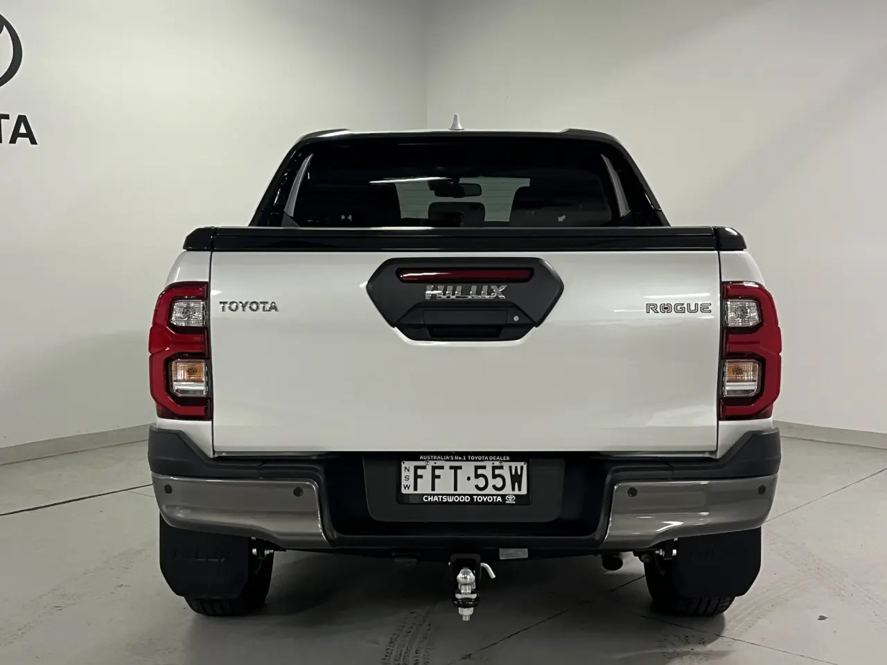 2023 Toyota Hilux Gallery Image 6