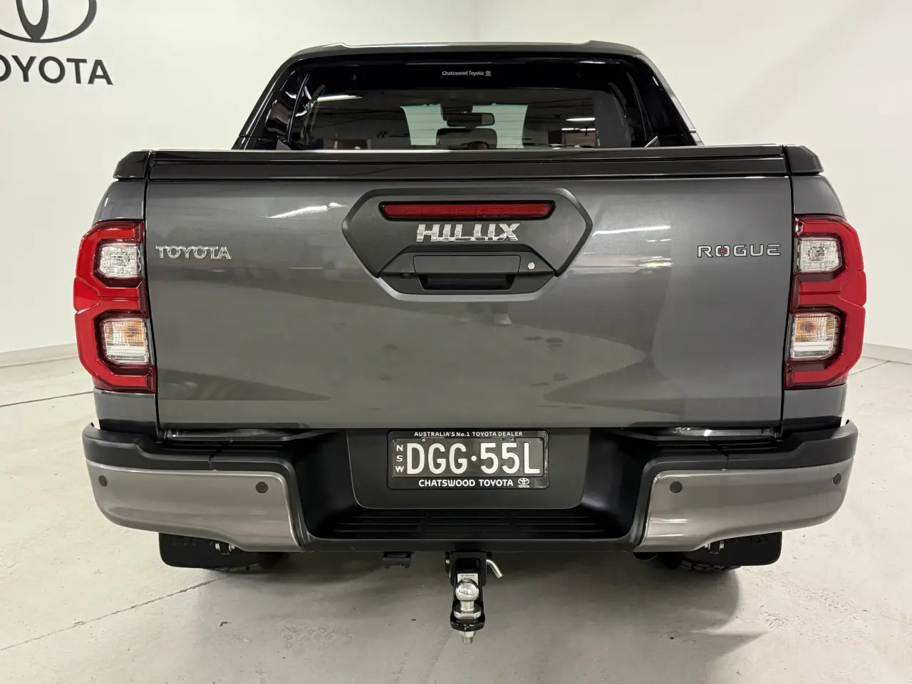 2021 Toyota Hilux Gallery Image 7