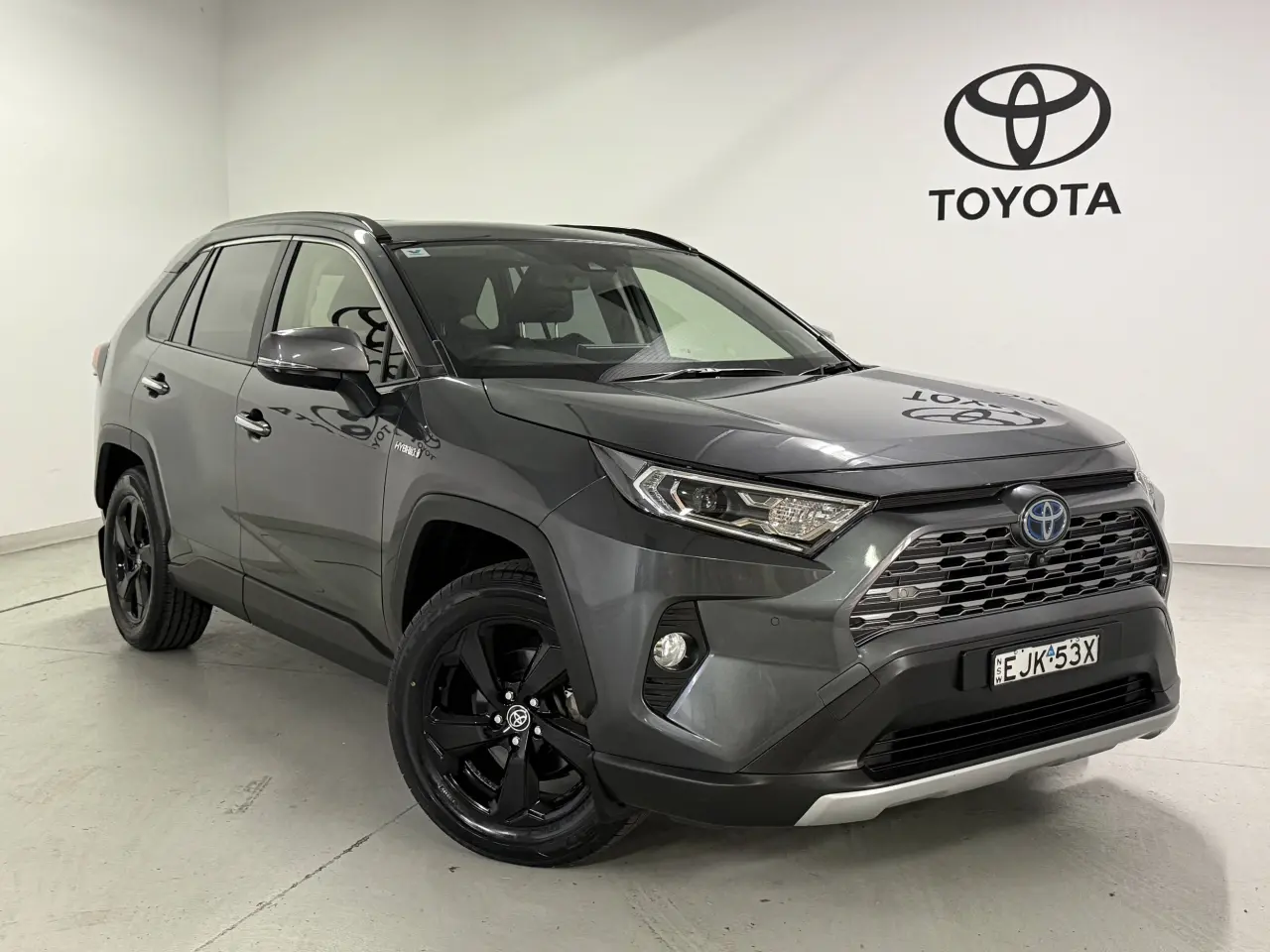 2020 Toyota Rav4 Hybrid Gallery Image 1