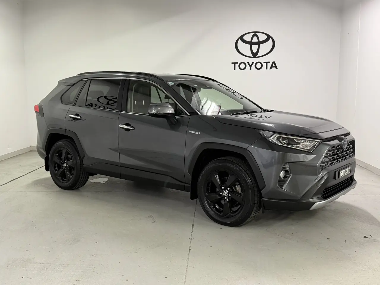 2020 Toyota Rav4 Hybrid Gallery Image 4