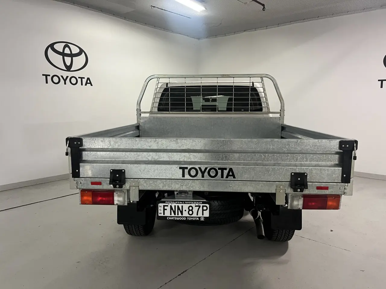 2019 Toyota Hilux Gallery Image 6