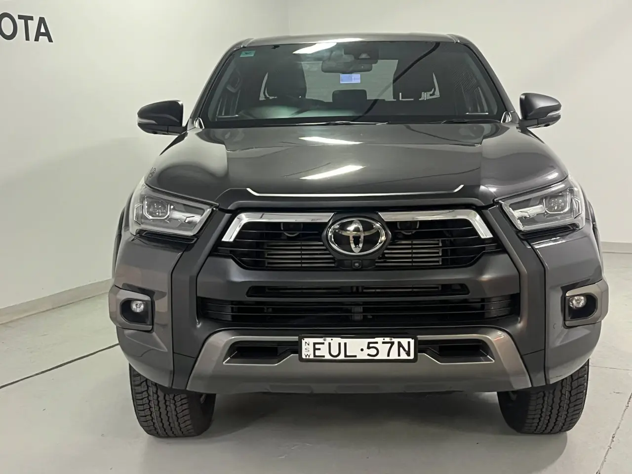 2022 Toyota Hilux Gallery Image 3