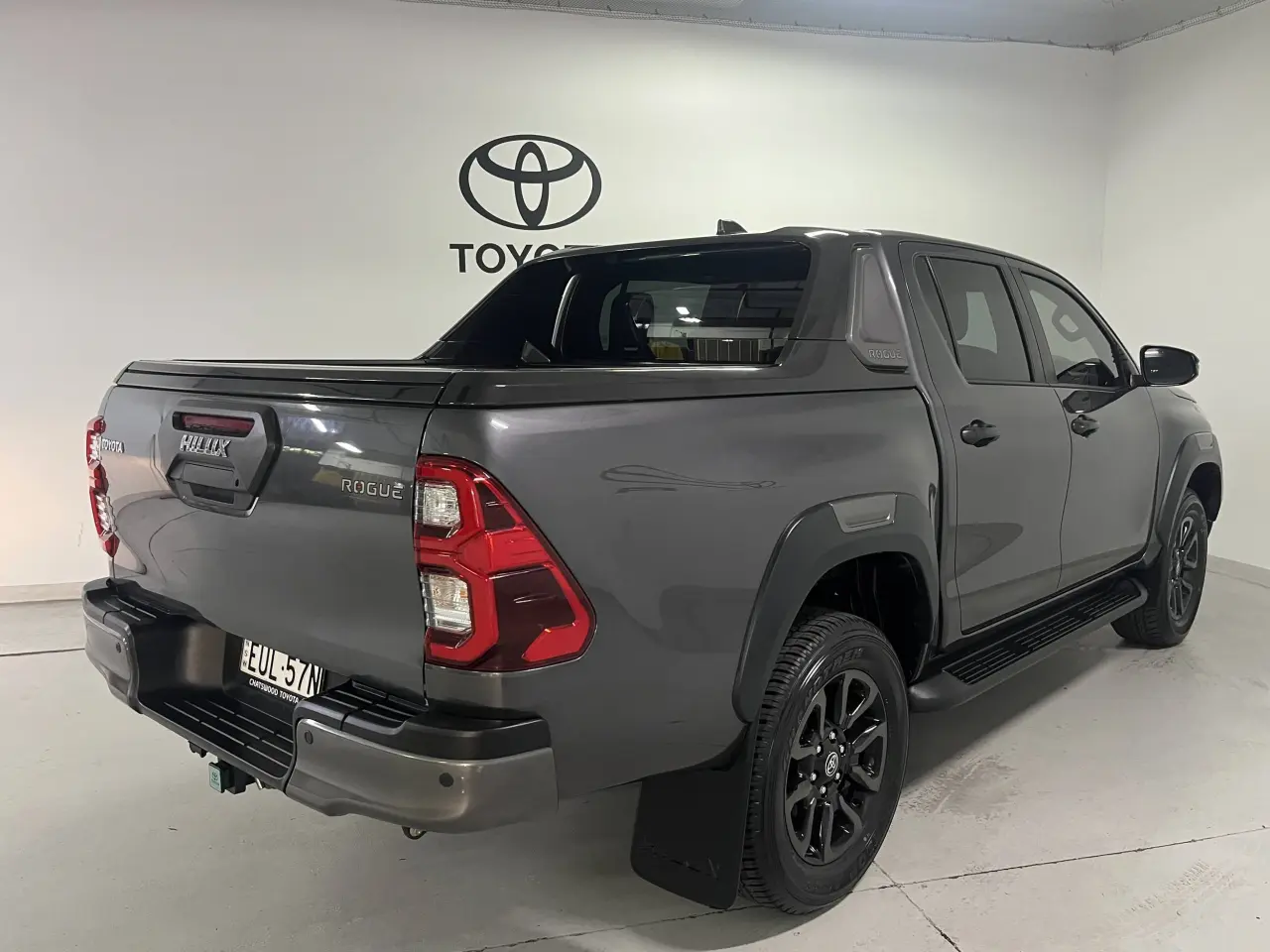 2022 Toyota Hilux Gallery Image 5