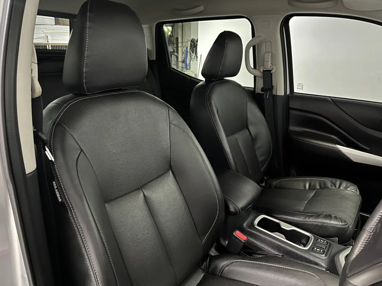 2018 Nissan Navara Gallery Image 10