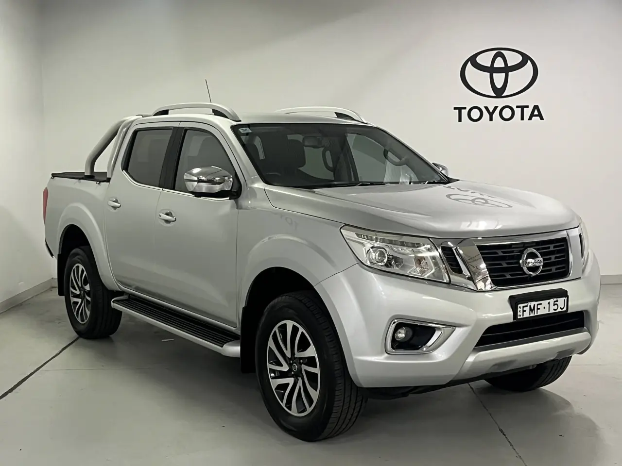 2018 Nissan Navara Gallery Image 2