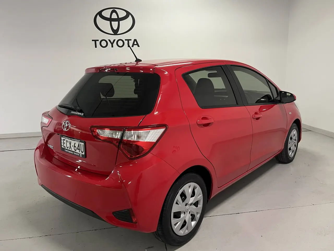 2019 Toyota Yaris Gallery Image 5