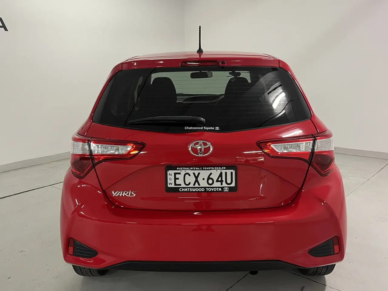 2019 Toyota Yaris Gallery Image 6