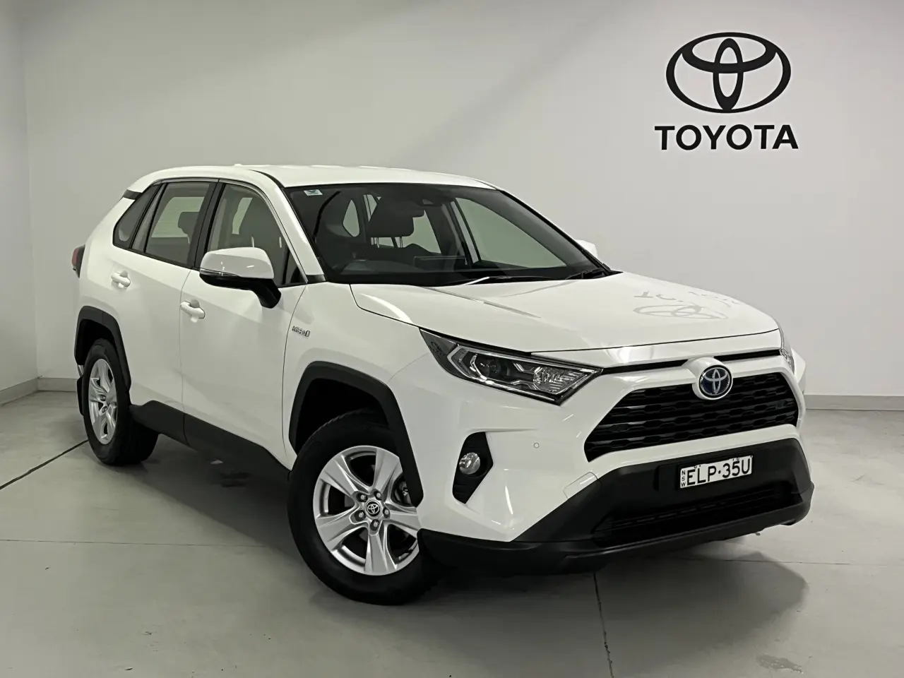 2020 Toyota Rav4 Hybrid Gallery Image 1