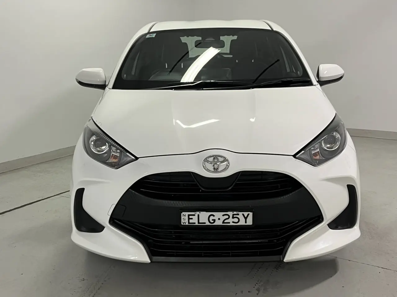 2020 Toyota Yaris Gallery Image 3