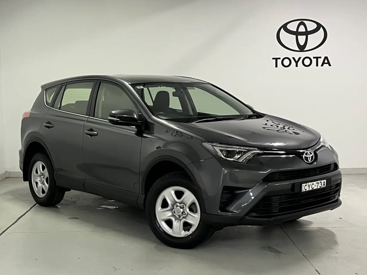 2016 Toyota Rav4 Gallery Image 1