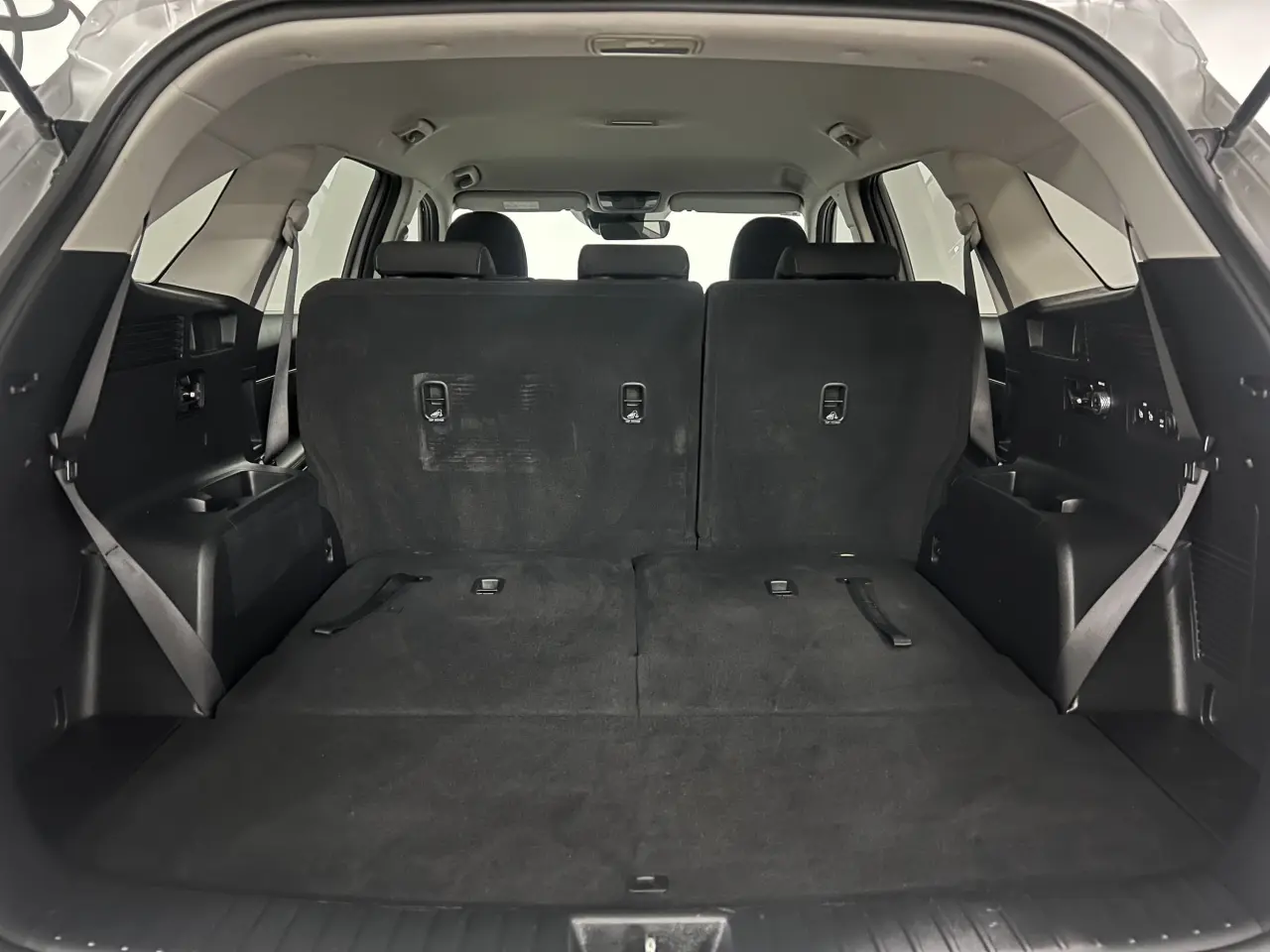 2022 KIA SORENTO Gallery Image 14