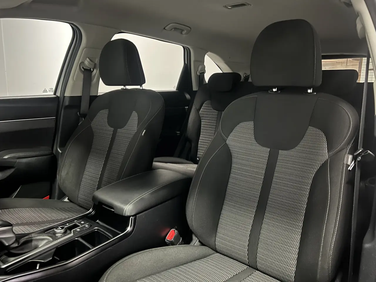 2022 KIA SORENTO Gallery Image 17