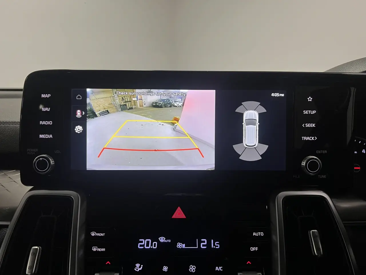 2022 KIA SORENTO Gallery Image 20