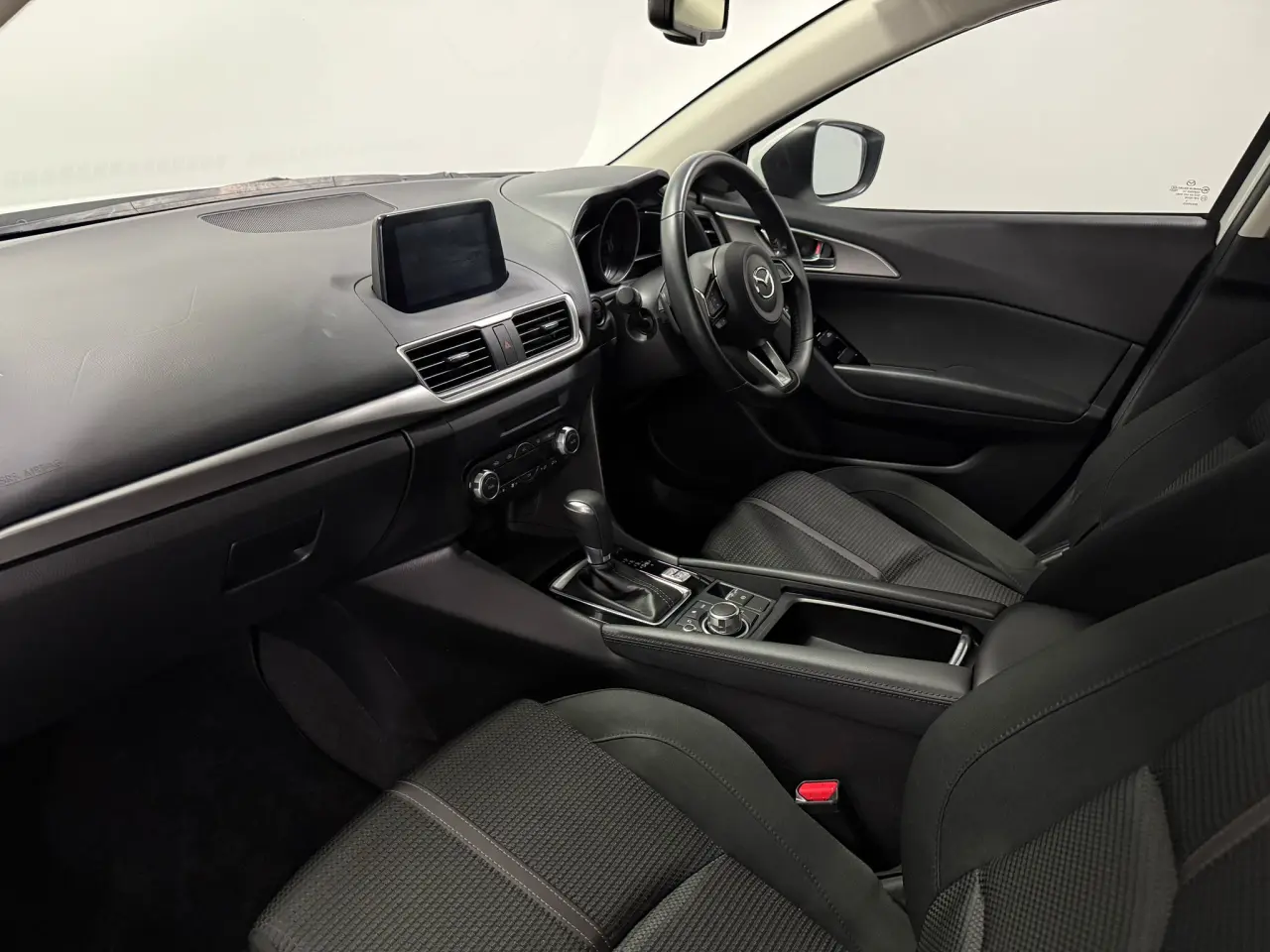 2016 Mazda Mazda3 Gallery Image 16