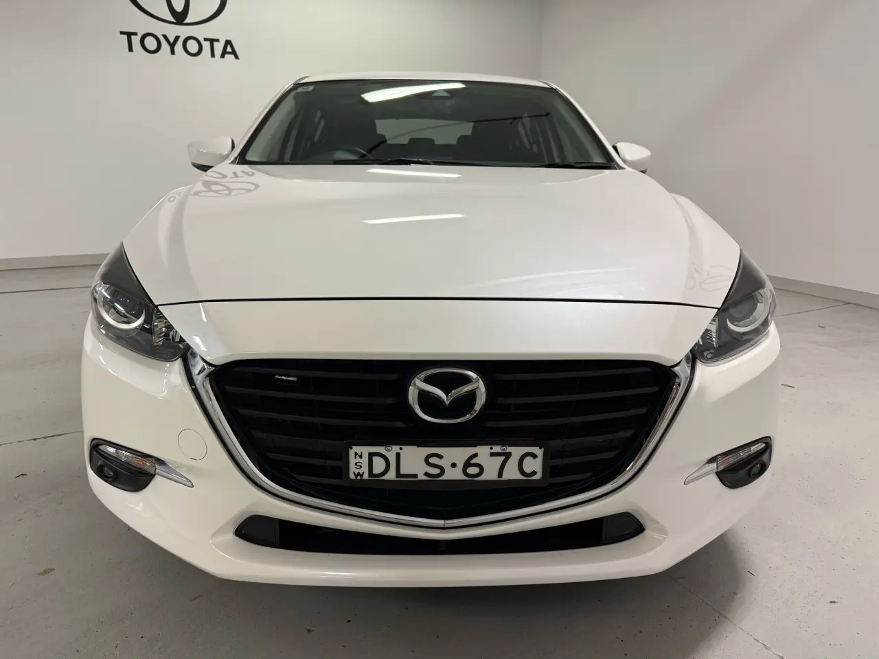 2016 Mazda Mazda3 Gallery Image 3