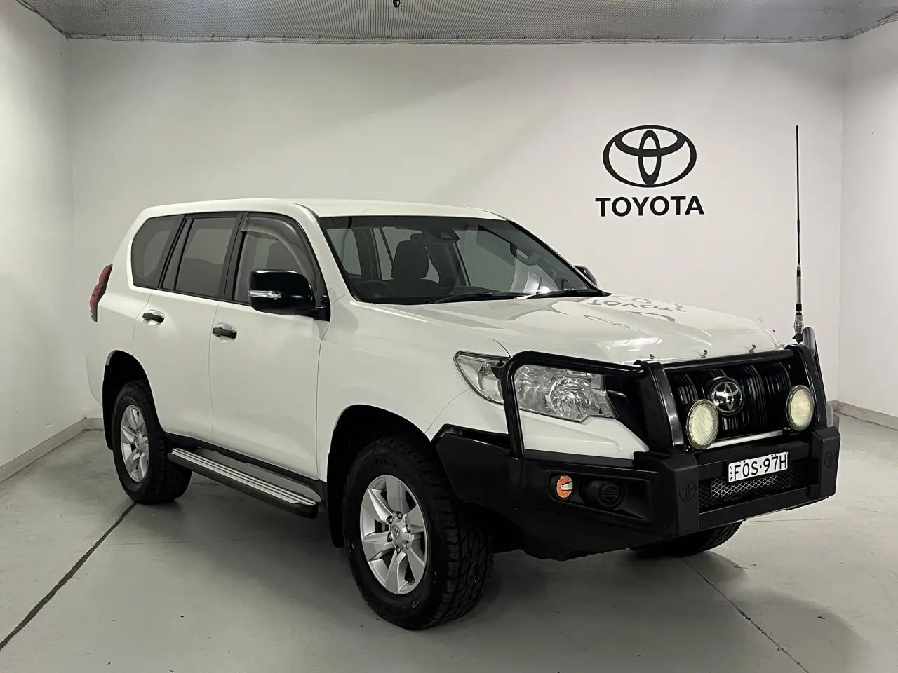 2019 Toyota Prado Gallery Image 2