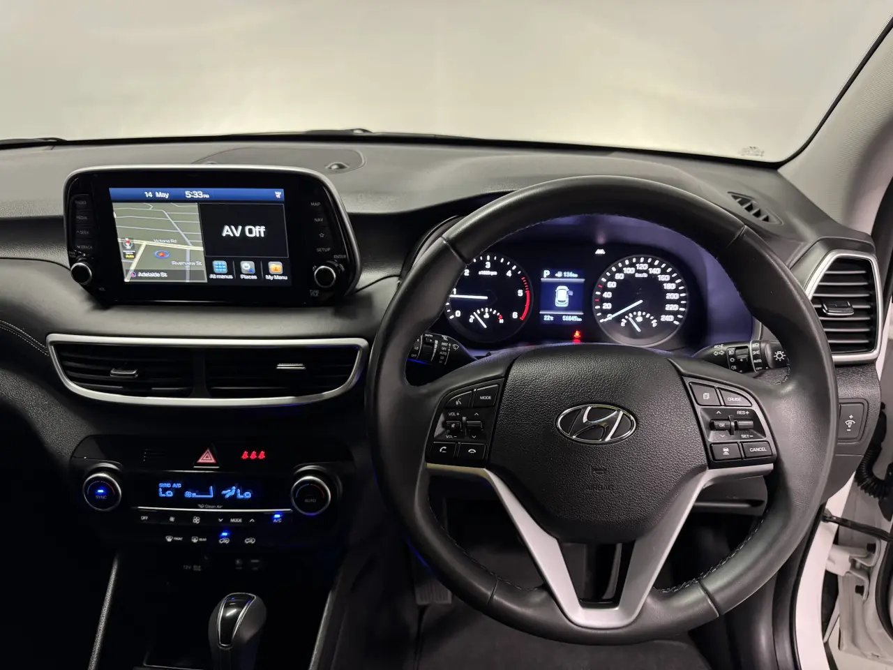 2020 HYUNDAI TUCSON Gallery Image 15