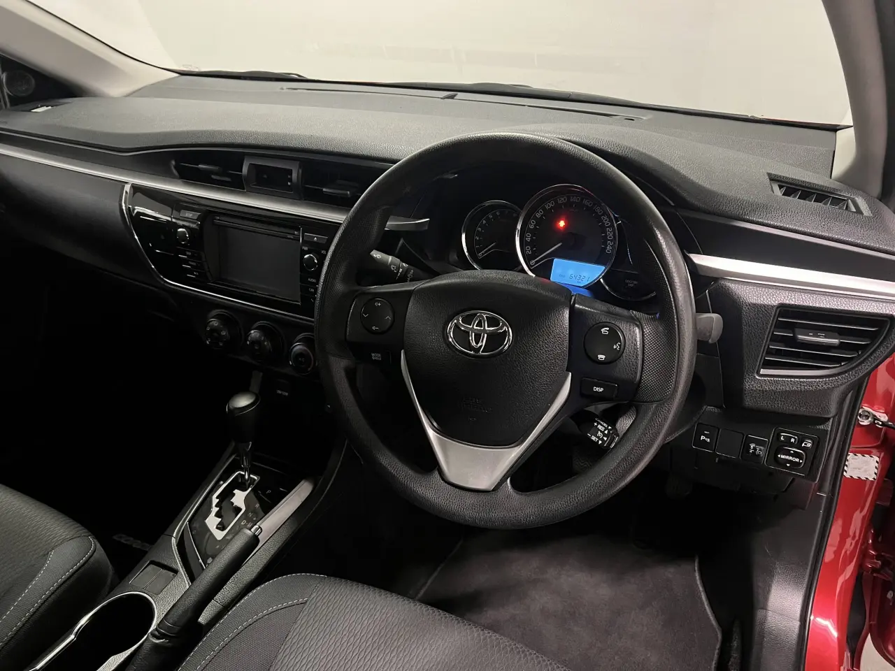 2015 TOYOTA COROLLA Gallery Image 11