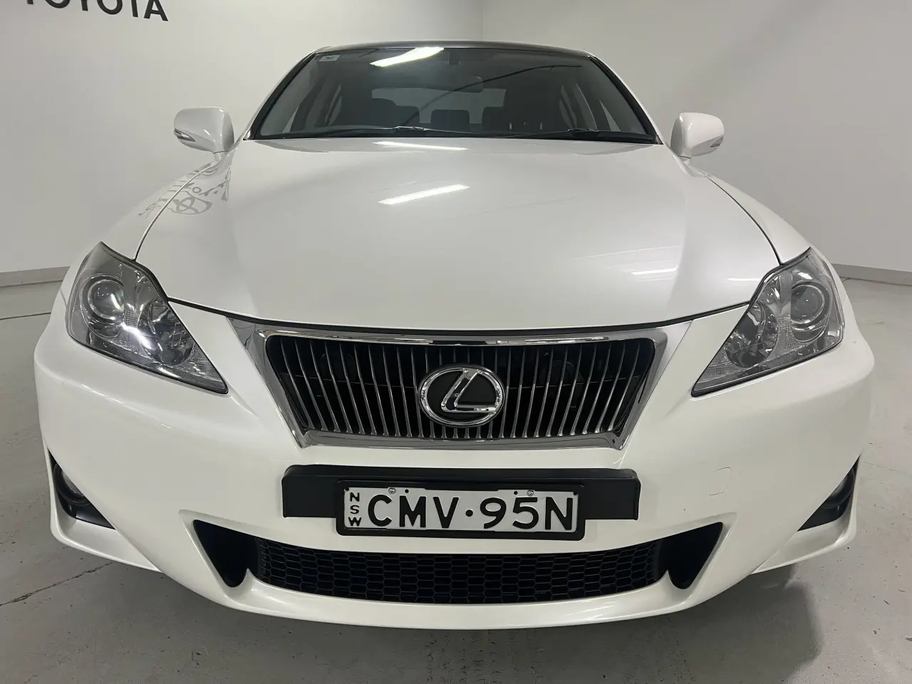 2012 LEXUS IS250 Gallery Image 3