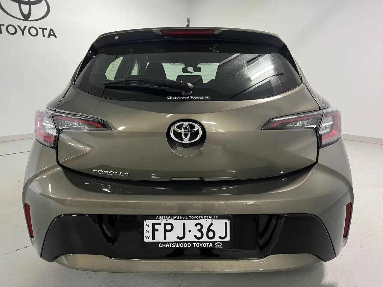 2019 TOYOTA COROLLA Gallery Image 7