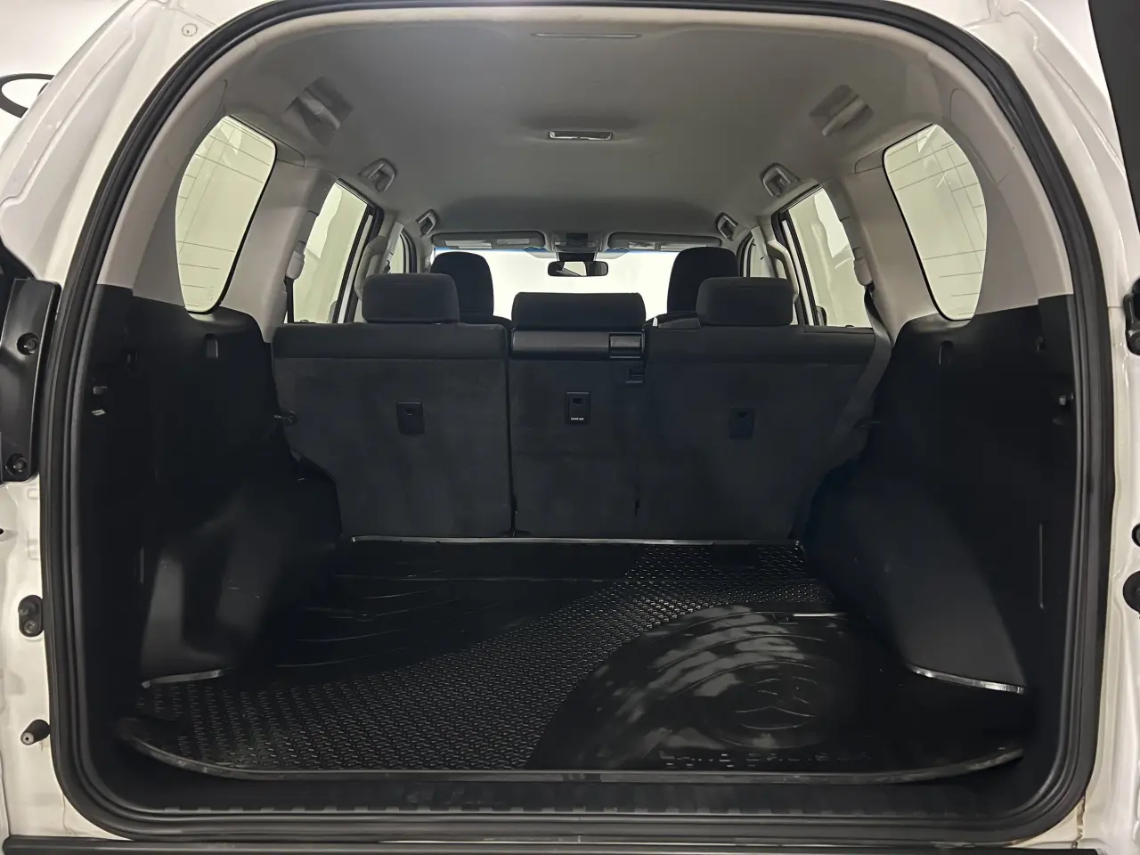 2020 TOYOTA PRADO Gallery Image 12