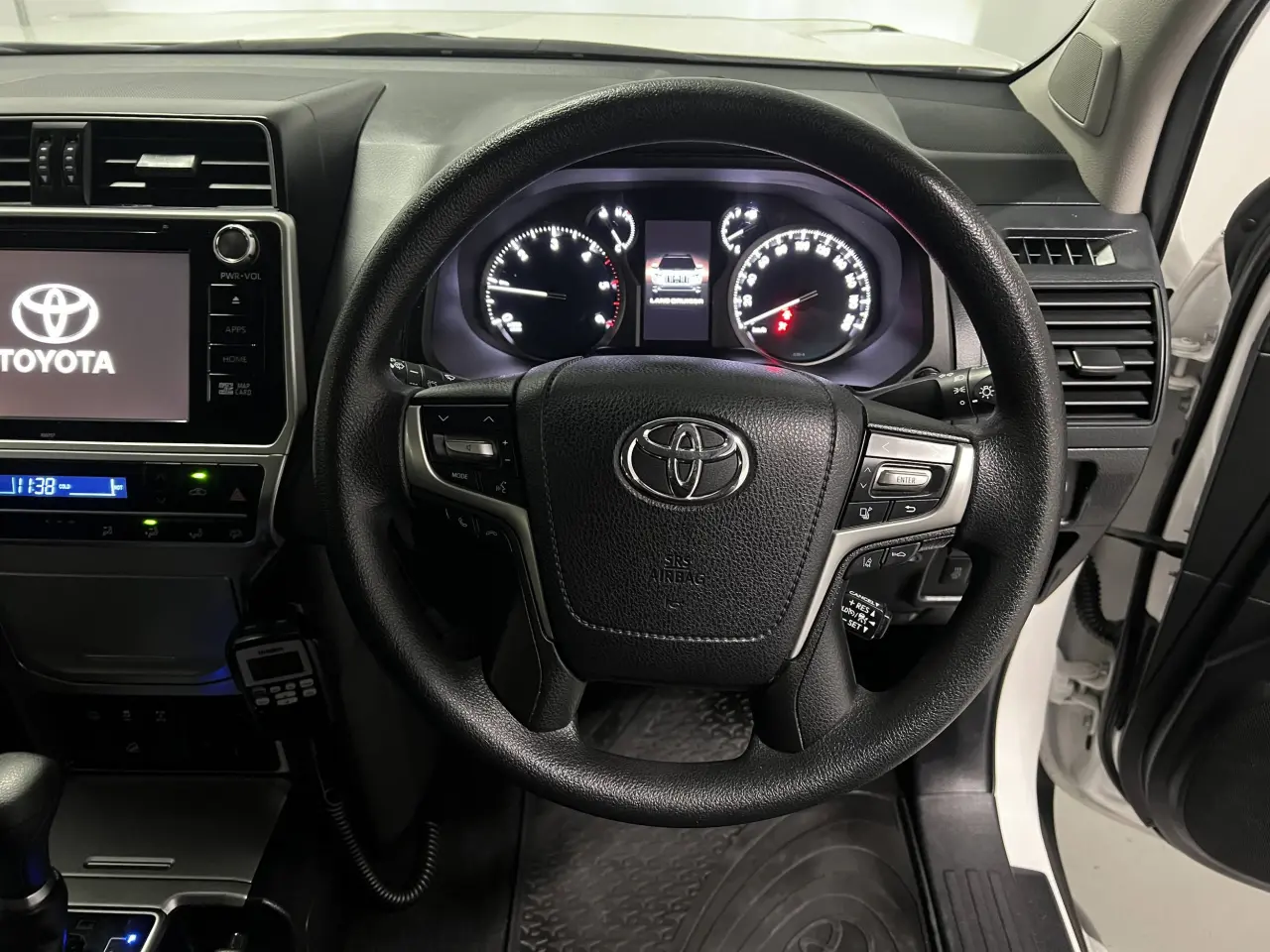 2020 TOYOTA PRADO Gallery Image 16