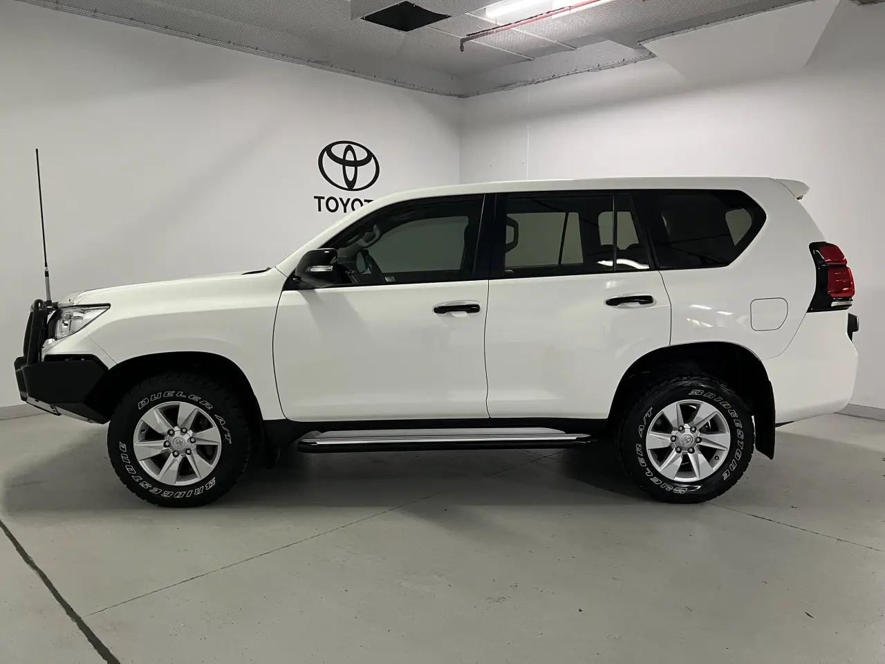 2020 TOYOTA PRADO Gallery Image 9