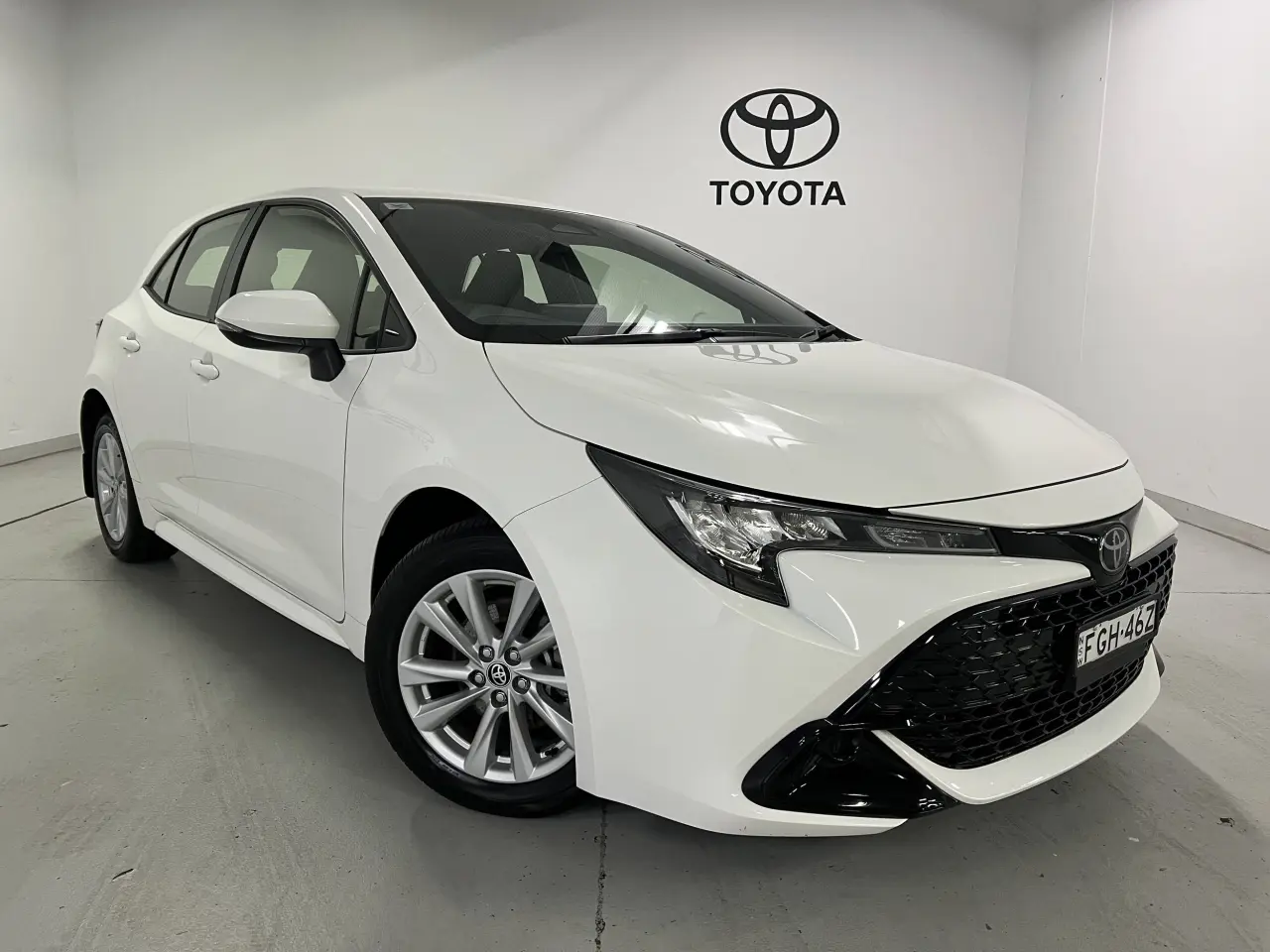 2024 TOYOTA COROLLA Gallery Image 1