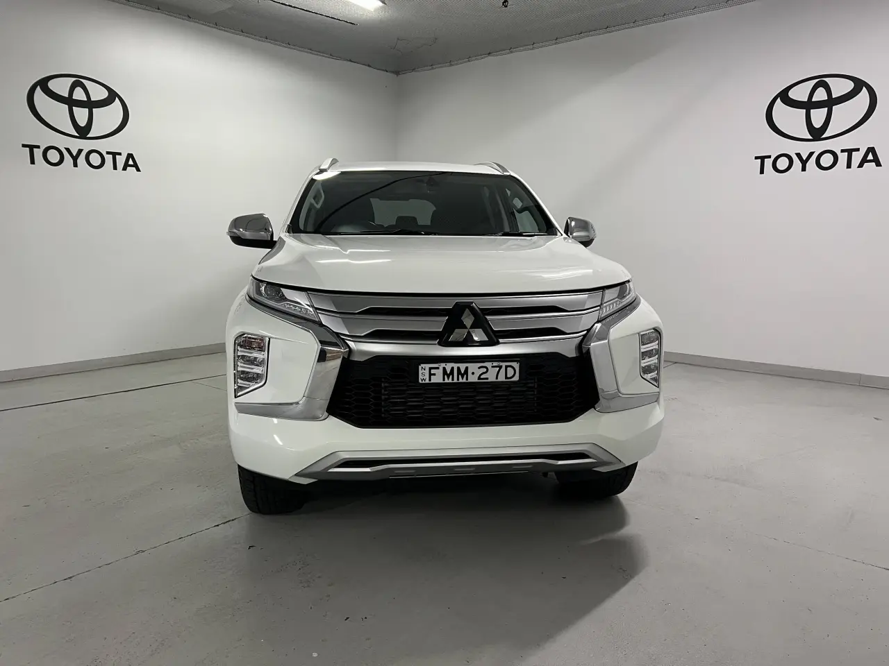 2022 MITSUBISHI PAJERO SPORT Gallery Image 2