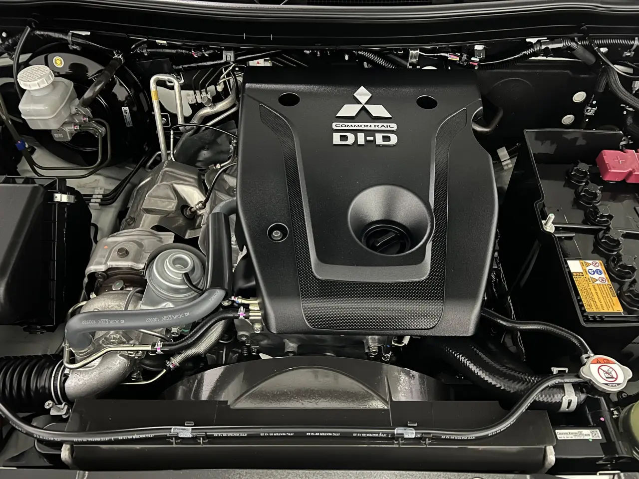 2022 MITSUBISHI PAJERO SPORT Gallery Image 21