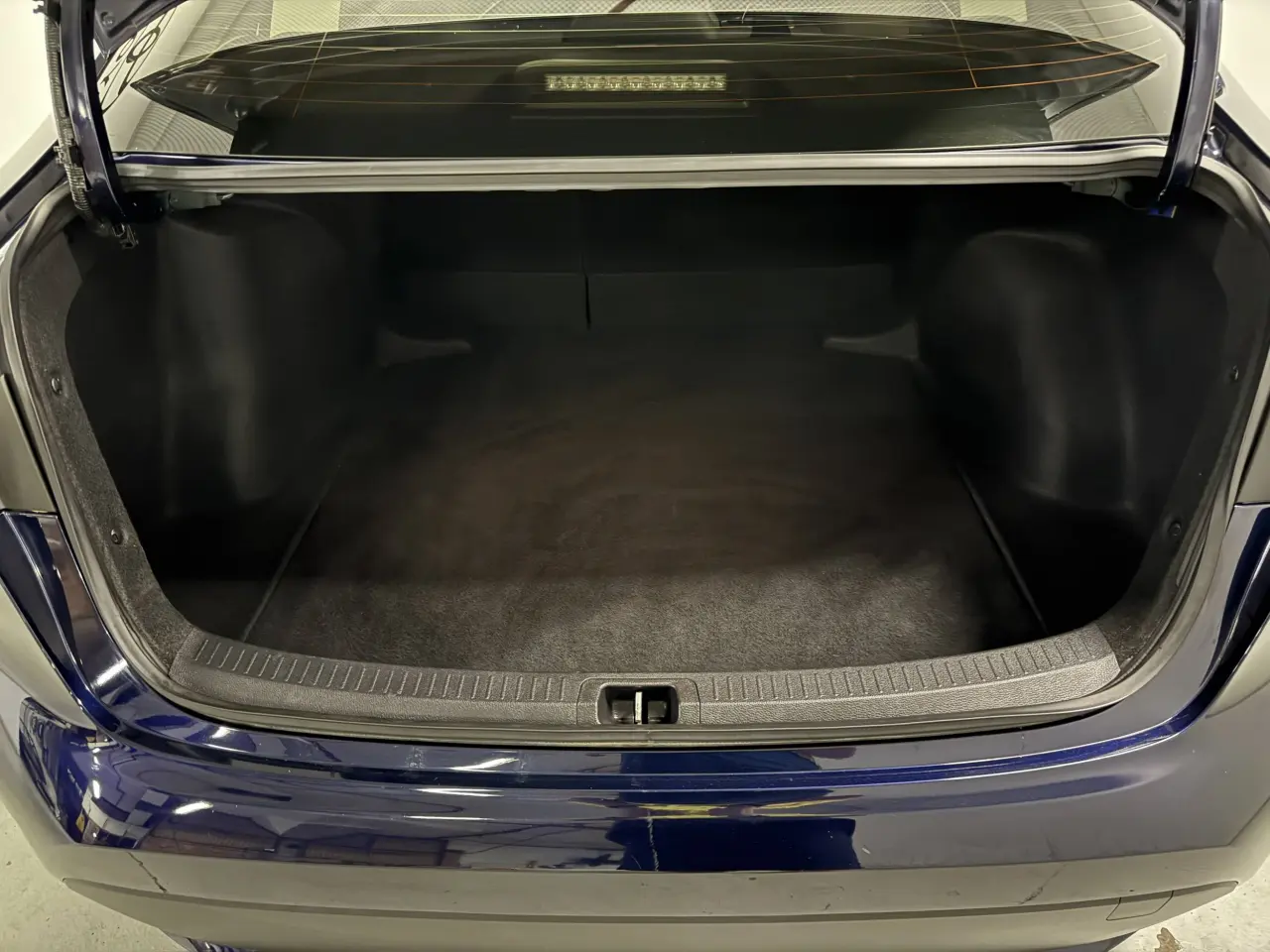 2022 TOYOTA COROLLA SEDAN HYBRID Gallery Image 11