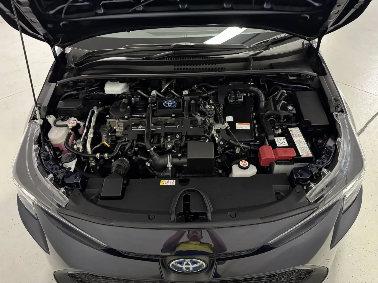 2022 TOYOTA COROLLA SEDAN HYBRID Gallery Image 20