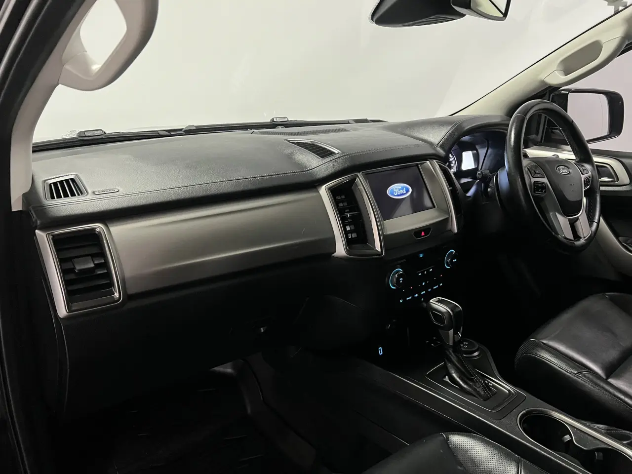 2020 FORD EVEREST Gallery Image 16