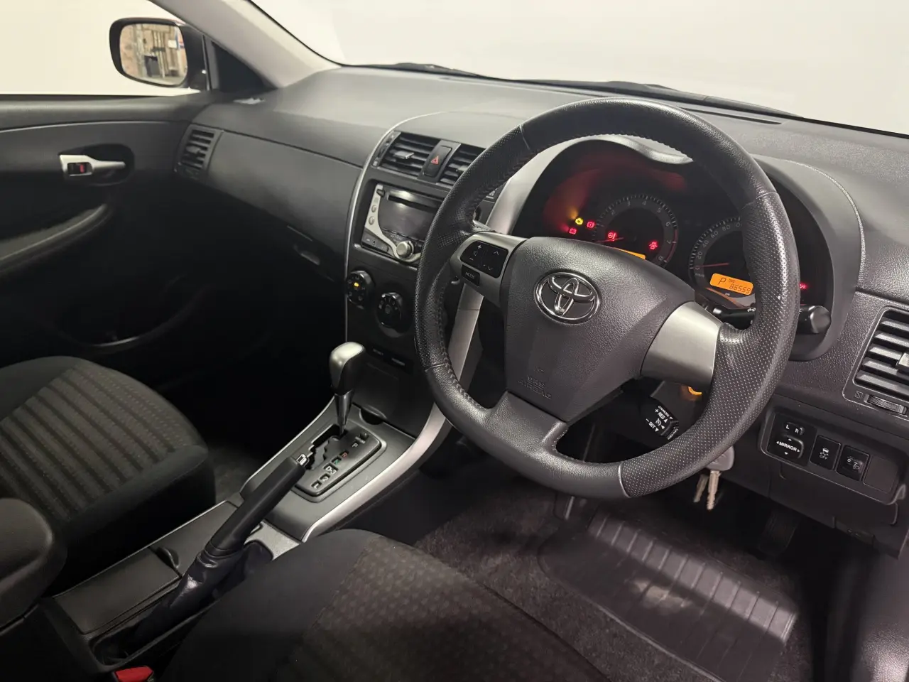 2012 TOYOTA COROLLA Gallery Image 9